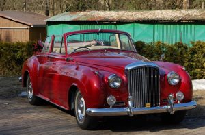 Bentley S2