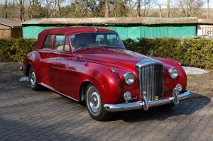 Bentley S2